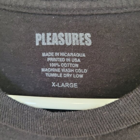 Pleasures "Eternal Loyalty" AIBO Robot Dog Graphic T-Shirt Streetwear Size XL - Picture 3 of 4